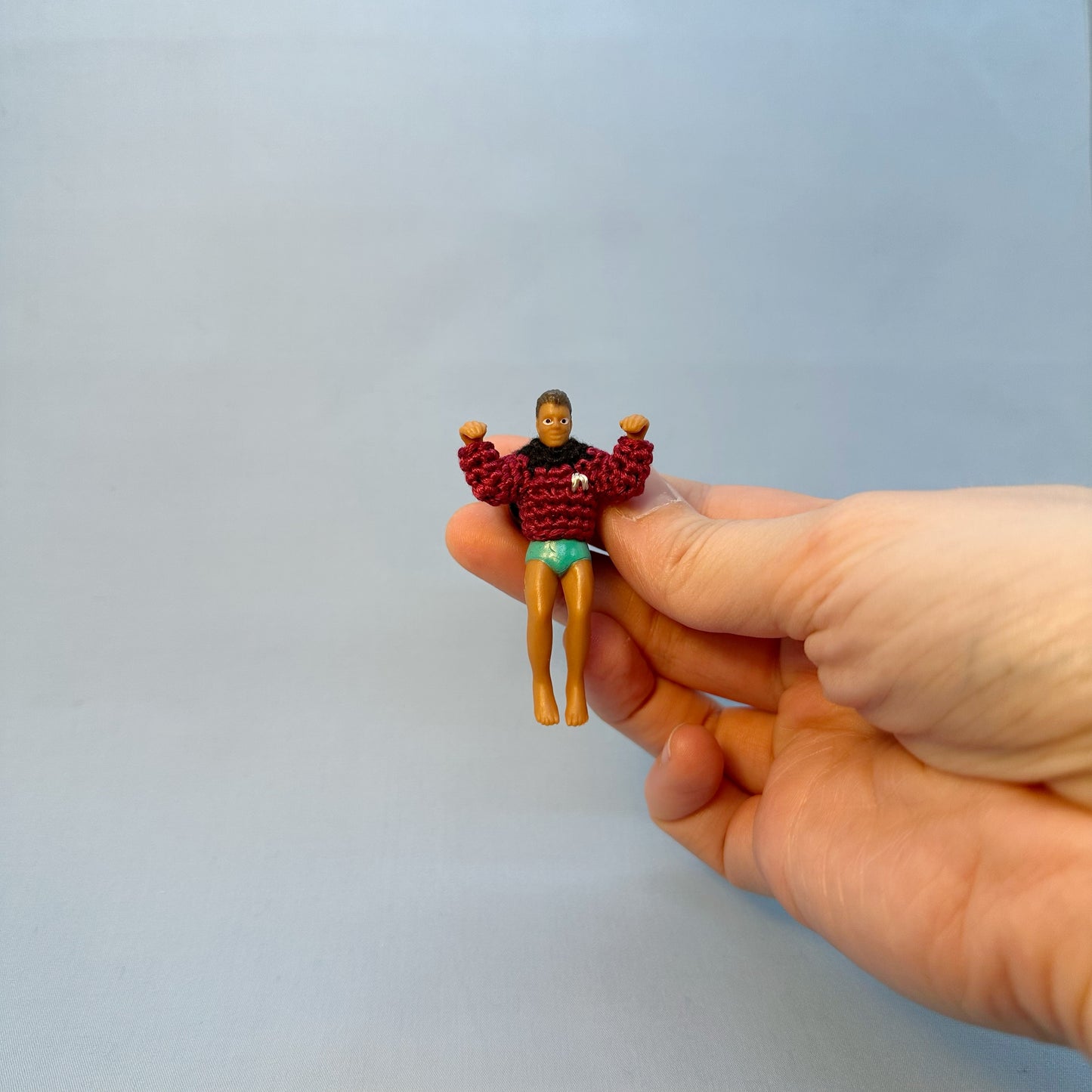 Star Trek Drinking Buddy "Sweater Friend" Magnets - Multiple uniform colors!