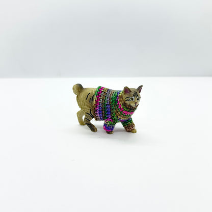 Gray Bobtail Cat "Sweater Friend" Figurine - Kaylee Sweater
