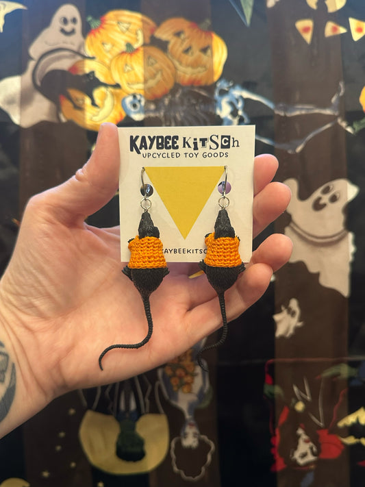 Black Rat "Sweater Friend" Earrings