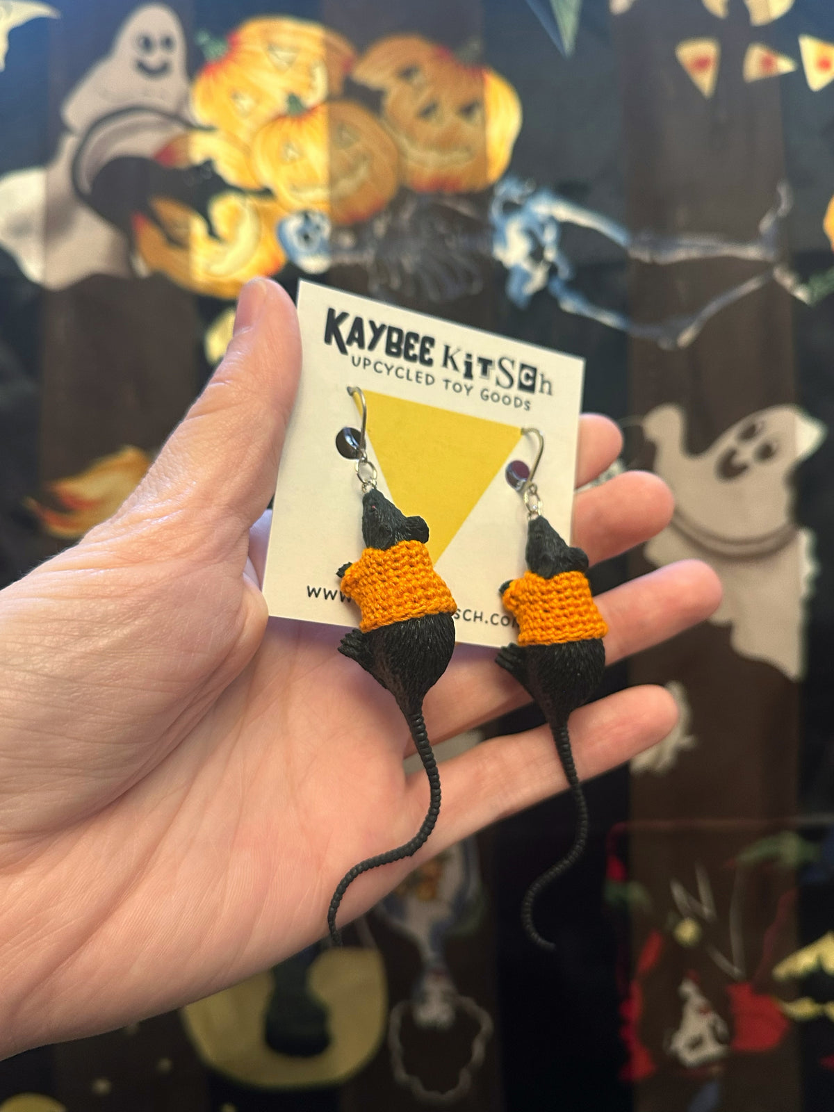 Black Rat "Sweater Friend" Earrings