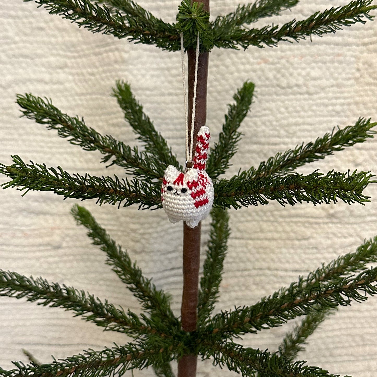 White Peppermint Itty Bitty Kitty Ornament