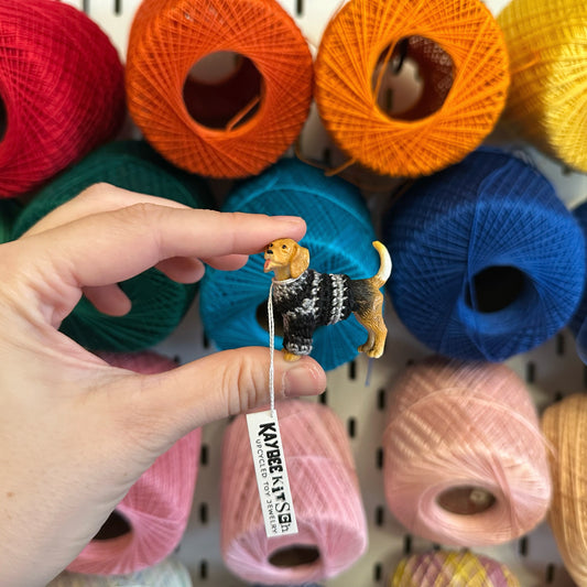 Beagle "Sweater Friend" Figurine